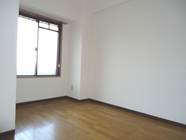 ��ʌ��������܎s�k��{�����̃}���V�����̋����E���r���O