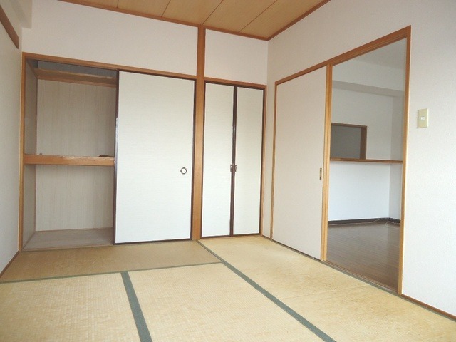 ��ʌ��������܎s�k��{�����̃}���V�����̋����E���r���O