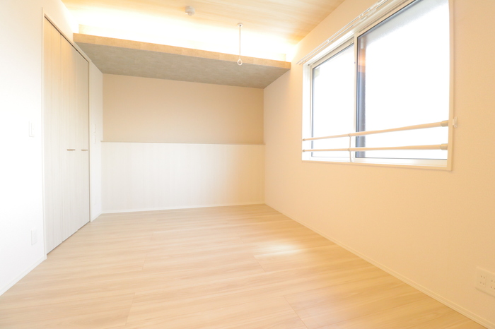 ��ʌ��z�J�s���C�N�^�E���Q���ڂ̃A�p�[�g�̂��̑������E�X�y�[�X