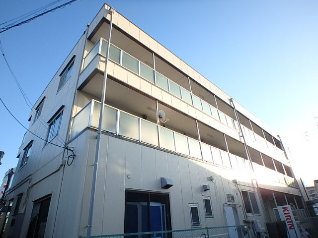 ��ʌ������s�J�˒����̃}���V�����̌����O��