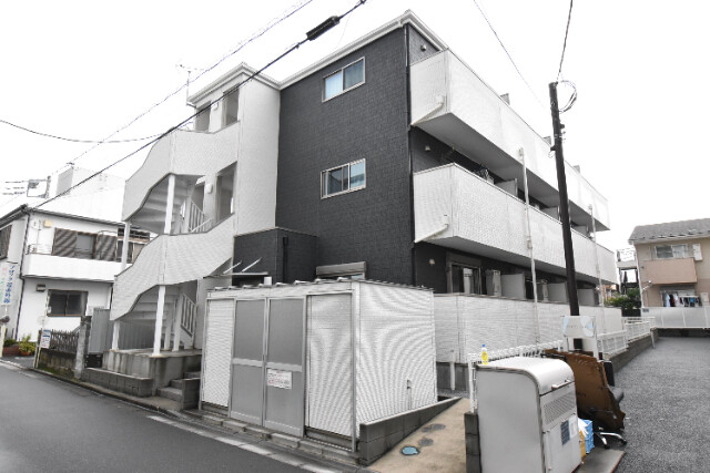 ��ʌ�����s�K���P���ڂ̃A�p�[�g�̌����O��