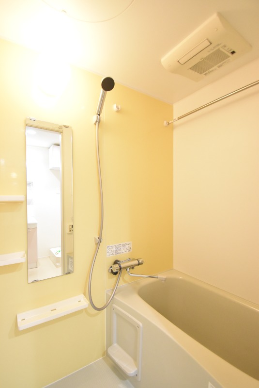 ��ʌ�����s�K���P���ڂ̃A�p�[�g�̃o�X