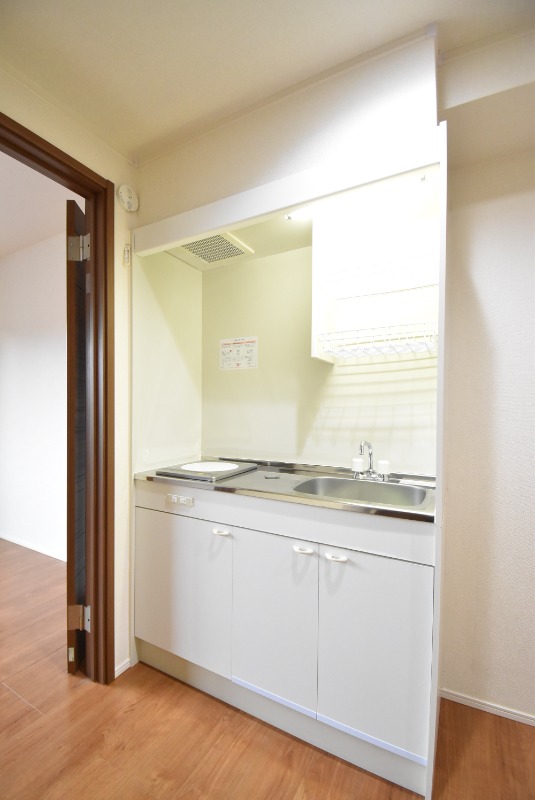 ��ʌ�����s�K���P���ڂ̃A�p�[�g�̃L�b�`��