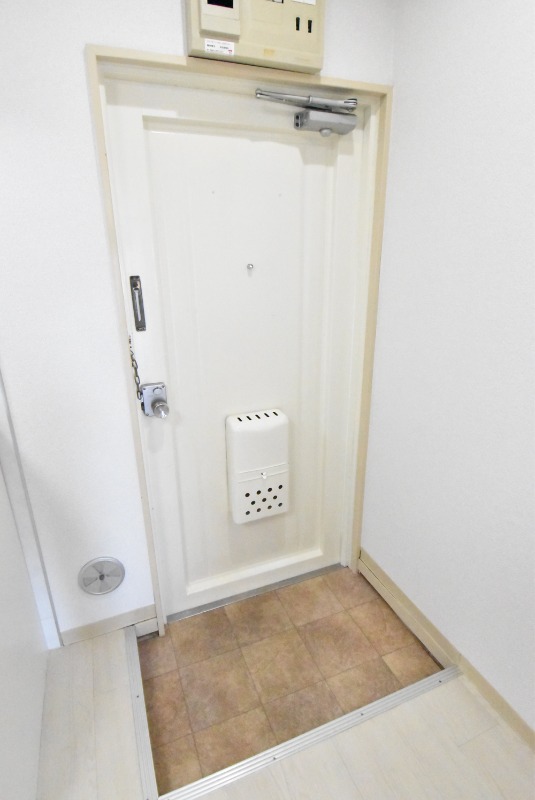 ��ʌ������s�J�˒����̃}���V�����̌���