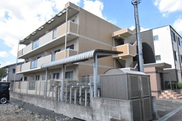 ��ʌ��������܎s��΋�{���P���ڂ̃}���V�����̌����O��