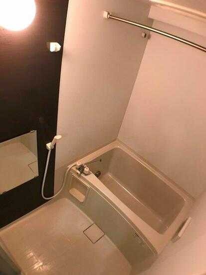 ��ʌ��������܎s�Y�a�擌�����̃}���V�����̃o�X