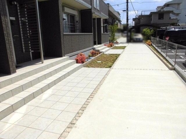 ��ʌ��������܎s����厚���L�̃A�p�[�g�̃G���g�����X