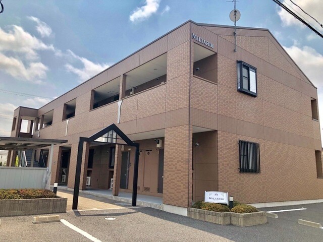 ��ʌ��z�J�s���C�N�^�E���Q���ڂ̃A�p�[�g�̌����O��