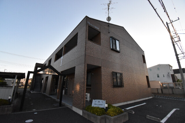 ��ʌ��z�J�s���C�N�^�E���Q����14-9�̃A�p�[�g�̌����O��