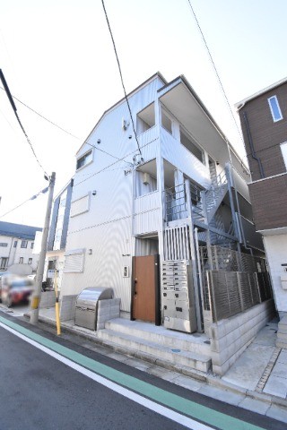 ��ʌ��������܎s��{�擌���P���ڂ̃A�p�[�g�̌����O��