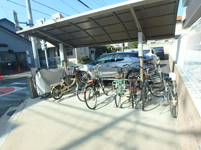 ��ʌ��������܎s�Y�a�挳���Q���ڂ̃A�p�[�g�̂��̑�