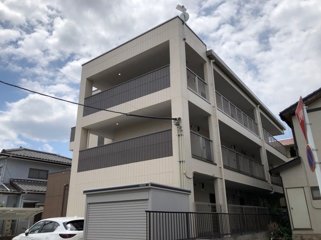 ��ʌ�����s�˒˓��Q���ڂ̃}���V�����̌����O��