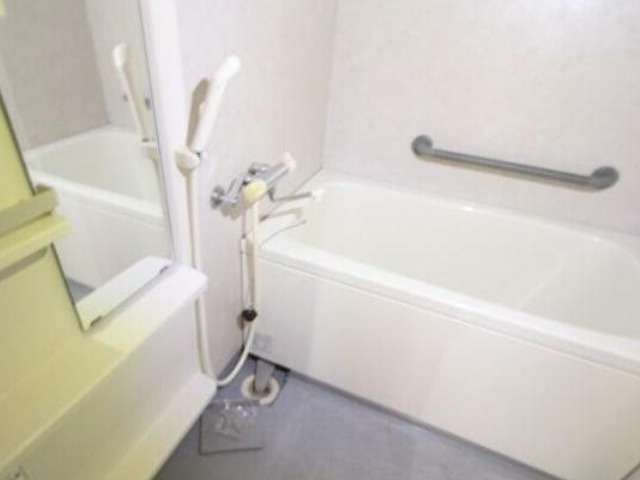 ��ʌ��������܎s����厚��v�ۗ̉Ƃ̃}���V�����̃o�X