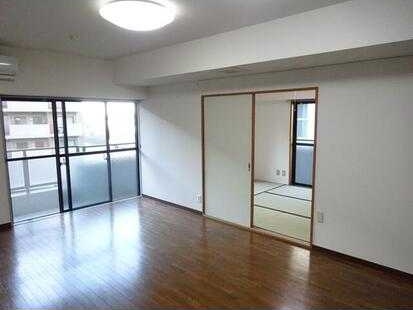 ��ʌ��z�J�s��z�J�S���ڂ̃}���V�����̋��ԁE���r���O