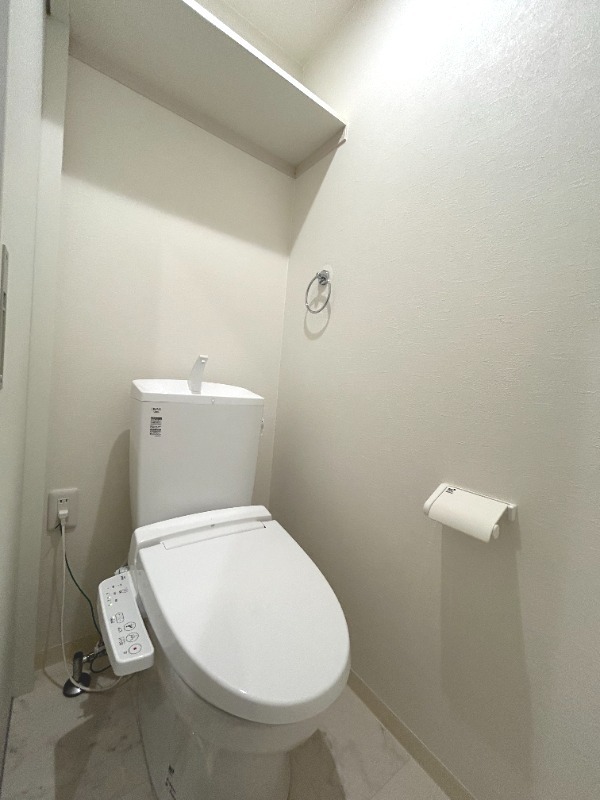 ��ʌ�����s�΋u�P���ڂ̃A�p�[�g�̃g�C��