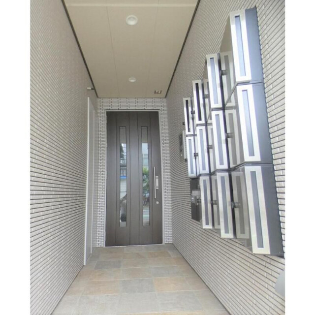 ��ʌ�����s�h���P���ڂ̃A�p�[�g�̃G���g�����X