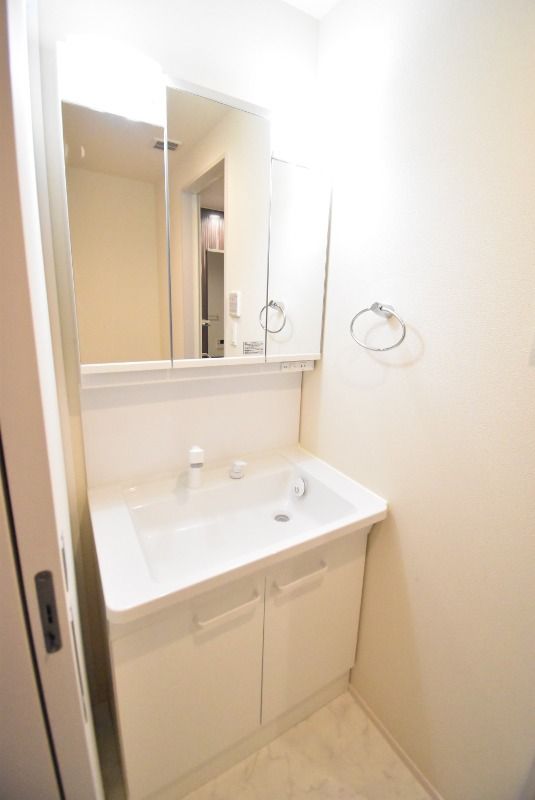 ��ʌ��������܎s�����扺�����T���ڂ̃}���V�����̐��ʏ�