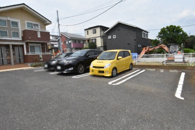 ��ʌ��������܎s������[��P���ڂ̃A�p�[�g�̒��ԏ�