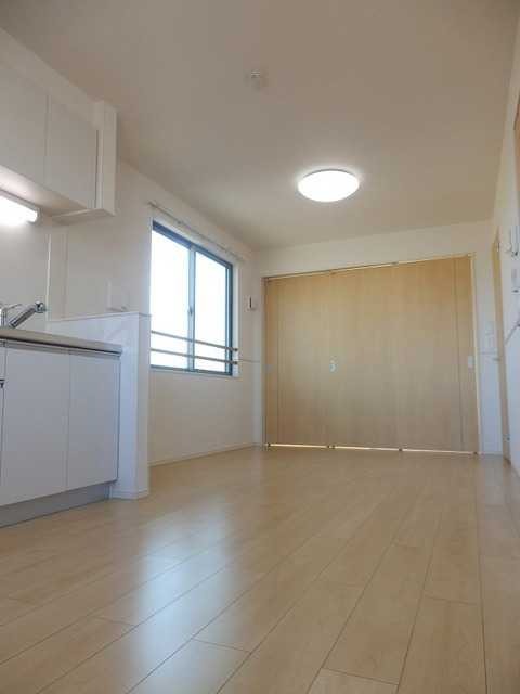 ��ʌ��z�J�s�_�����Q���ڂ̃A�p�[�g�̋��ԁE���r���O