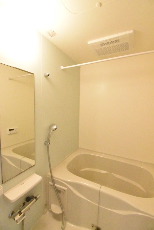 ��ʌ��z�J�s�_�����Q���ڂ̃A�p�[�g�̃o�X