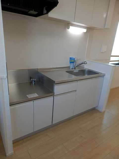 ��ʌ��z�J�s�_�����Q���ڂ̃A�p�[�g�̃L�b�`��