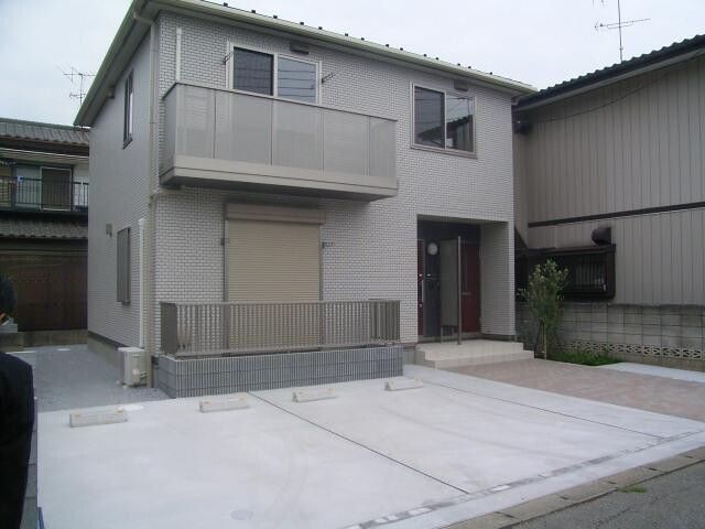 ��ʌ��������܎s��΋搼���T���ڂ̃A�p�[�g�̌����O��