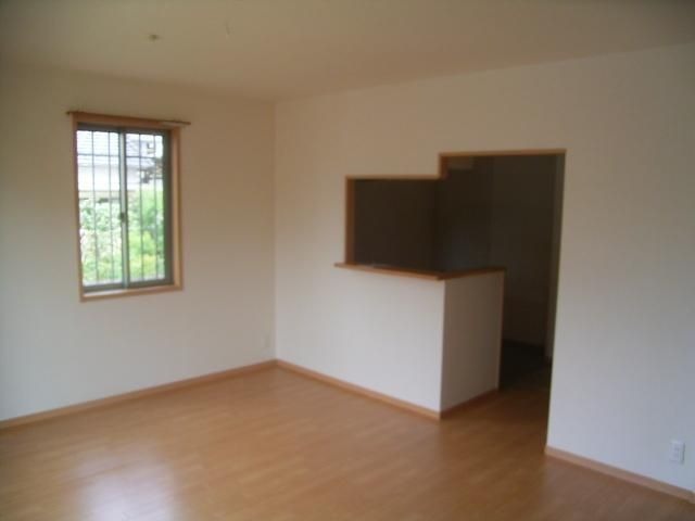 ��ʌ��������܎s��΋搼���T���ڂ̃A�p�[�g�̋��ԁE���r���O