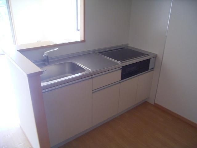 ��ʌ��������܎s��΋搼���T���ڂ̃A�p�[�g�̃L�b�`��