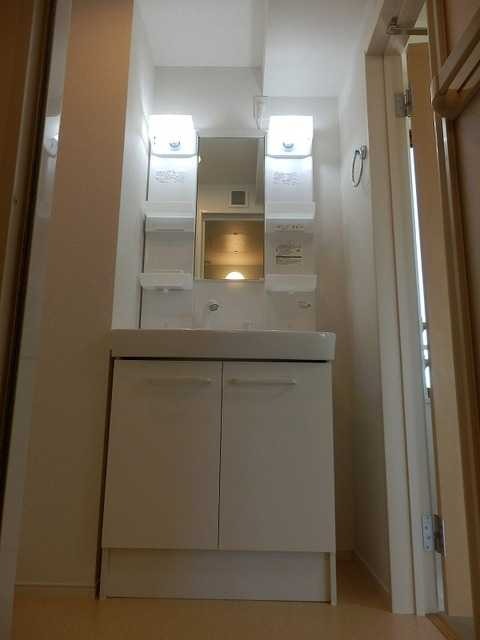 ��ʌ��z�J�s�_�����Q���ڂ̃A�p�[�g�̐��ʏ�