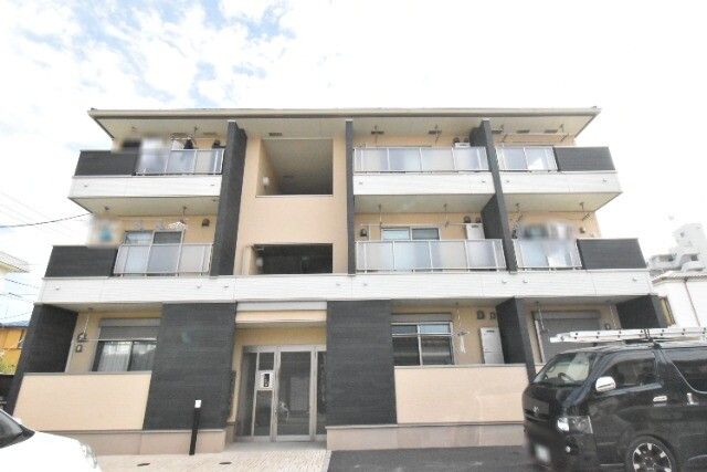 ��ʌ�����s�厚���s�̍���2883-1�̃A�p�[�g�̌����O��