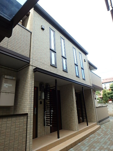 ��ʌ��������܎s��{����ؒ��Q���ڂ̃A�p�[�g�̌����O��