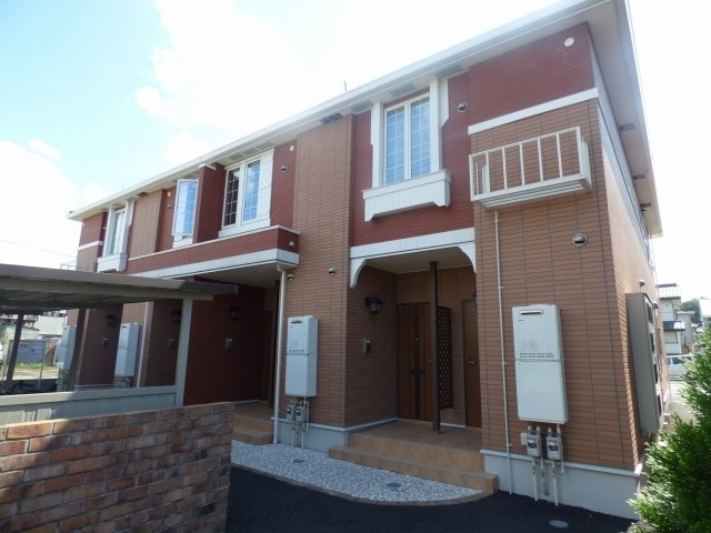 ��ʌ�����s�ђ��̃A�p�[�g�̌����O��