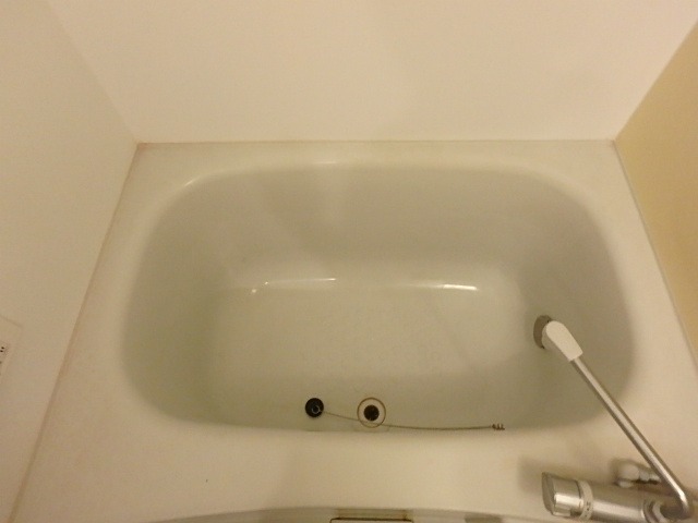 ��ʌ��������܎s��{����ؒ��Q���ڂ̃A�p�[�g�̃o�X