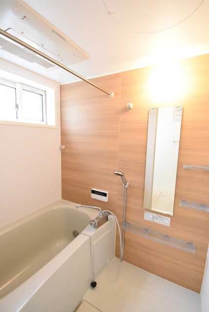 ��ʌ��������܎s�Y�a���؍�U���ڂ̃A�p�[�g�̃o�X