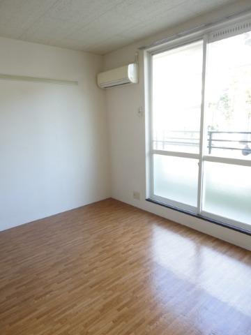 ��ʌ��������܎s�����擌��{�P���ڂ̃A�p�[�g�̋��ԁE���r���O