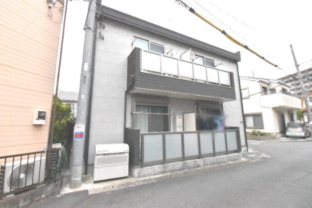 ��ʌ�����s�厚�V��h�̃A�p�[�g�̌����O��