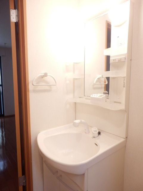 ��ʌ��������܎s��{��㏬���̃}���V�����̐��ʏ�