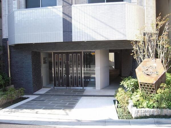 ��ʌ�����s�{���P���ڂ̃}���V�����̃G���g�����X