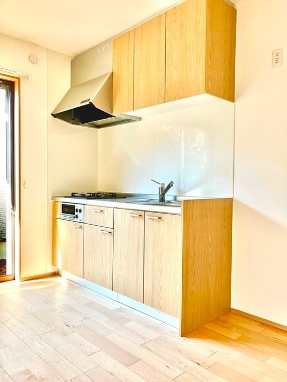 ��ʌ��������܎s�k��~�͒��̃A�p�[�g�̃L�b�`��