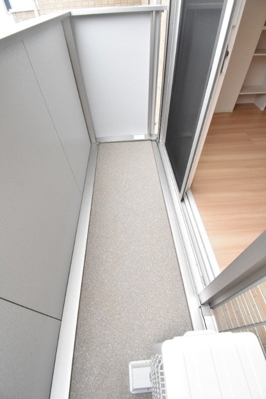 ��ʌ��������܎s�Y�a���؍�U���ڂ̃A�p�[�g�̃o���R�j�[