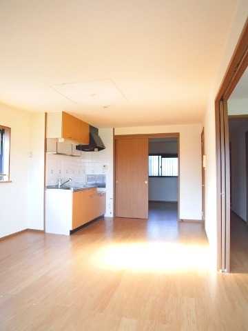 ��ʌ������s���h�P���ڂ̃}���V�����̂��̑������E�X�y�[�X