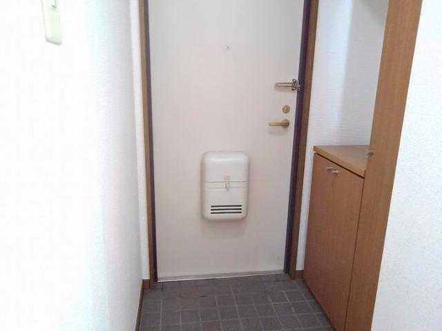 ��ʌ������s���h�P���ڂ̃}���V�����̌����O��