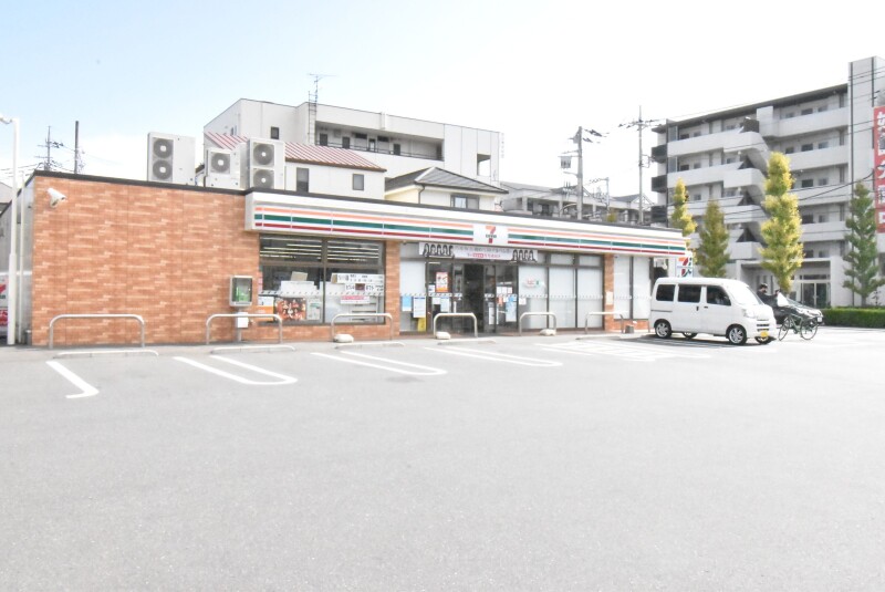 ��ʌ������s���h�P���ڂ̃}���V�����̎���