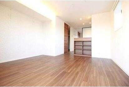 ��ʌ��������܎s�΋擌�Y�a�P���ڂ̃}���V�����̋��ԁE���r���O