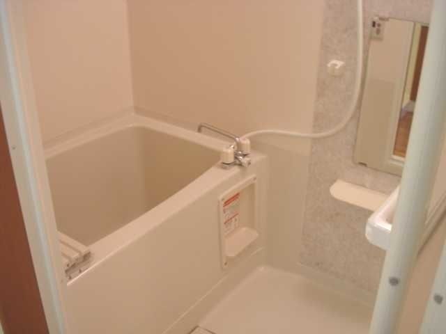 ��ʌ��z�J�s���C�N�^�E���P���ڂ̃}���V�����̃o�X