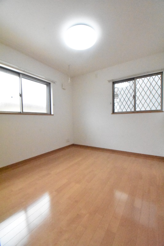 ��ʌ��������܎s��΋���q�P���ڂ̃A�p�[�g�̂��̑������E�X�y�[�X