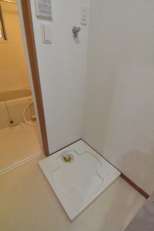 ��ʌ��������܎s��΋���q�P���ڂ̃A�p�[�g�̂��̑�