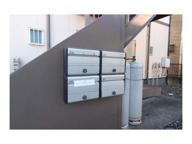 ��ʌ������s�������̃A�p�[�g�̂��̑�