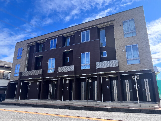 ��ʌ��t�����s�L���Q���ڂ̃A�p�[�g�̃G���g�����X