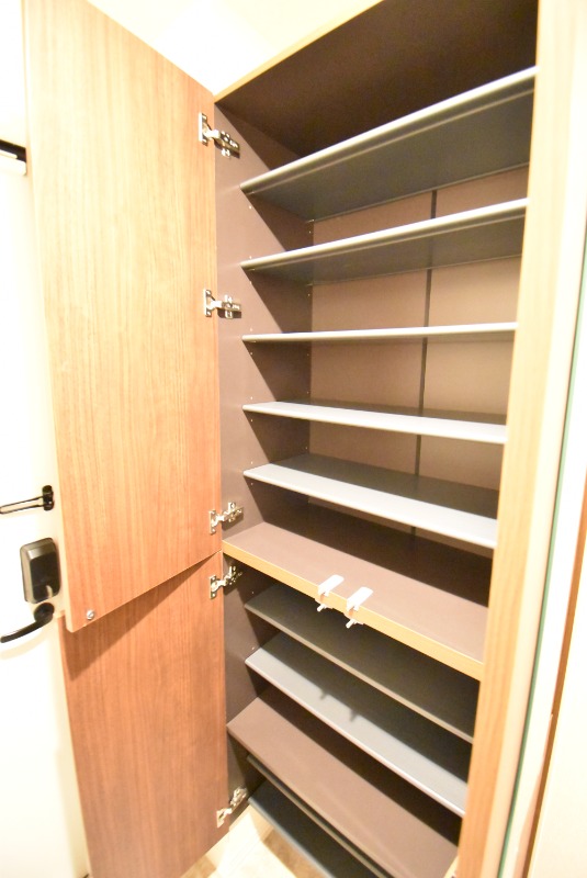 ��ʌ��������܎s�Y�a���ՂV���ڂ̃}���V�����̎��[